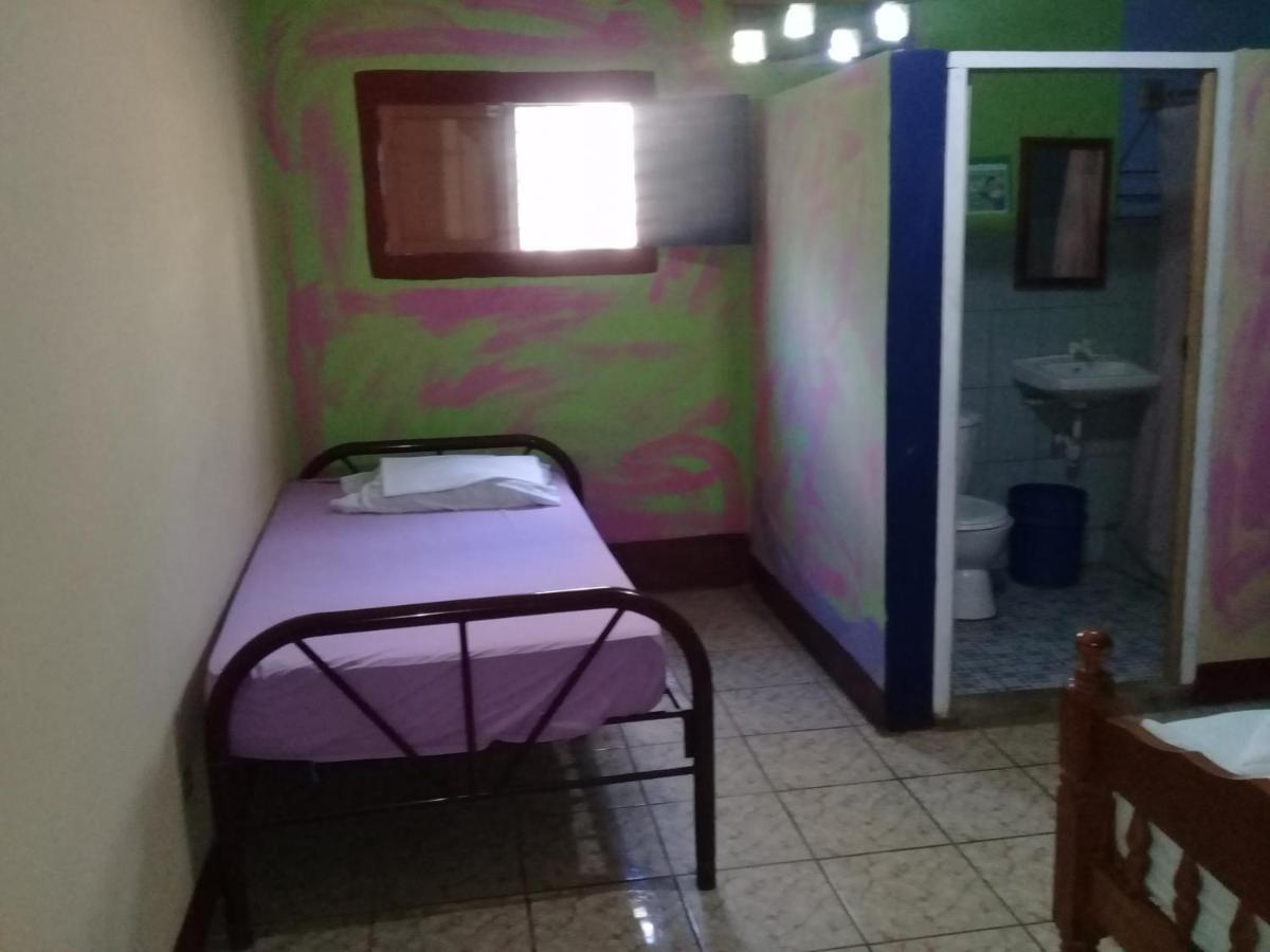 Hostal Maria ริวาส ภายนอก รูปภาพ