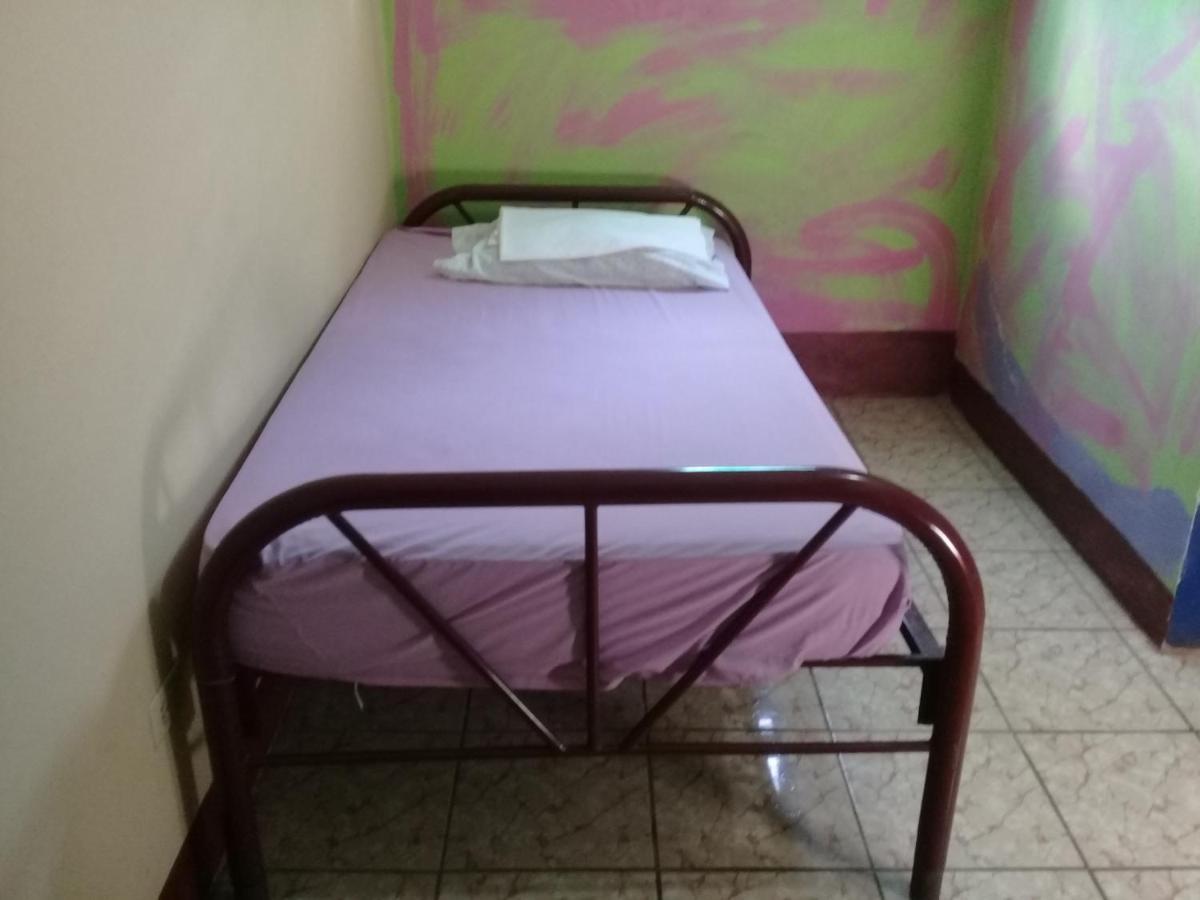 Hostal Maria ริวาส ภายนอก รูปภาพ