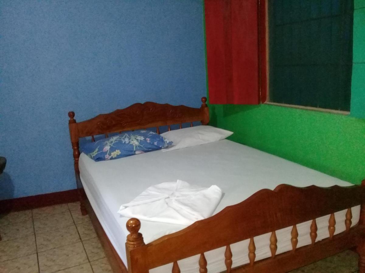 Hostal Maria ริวาส ภายนอก รูปภาพ