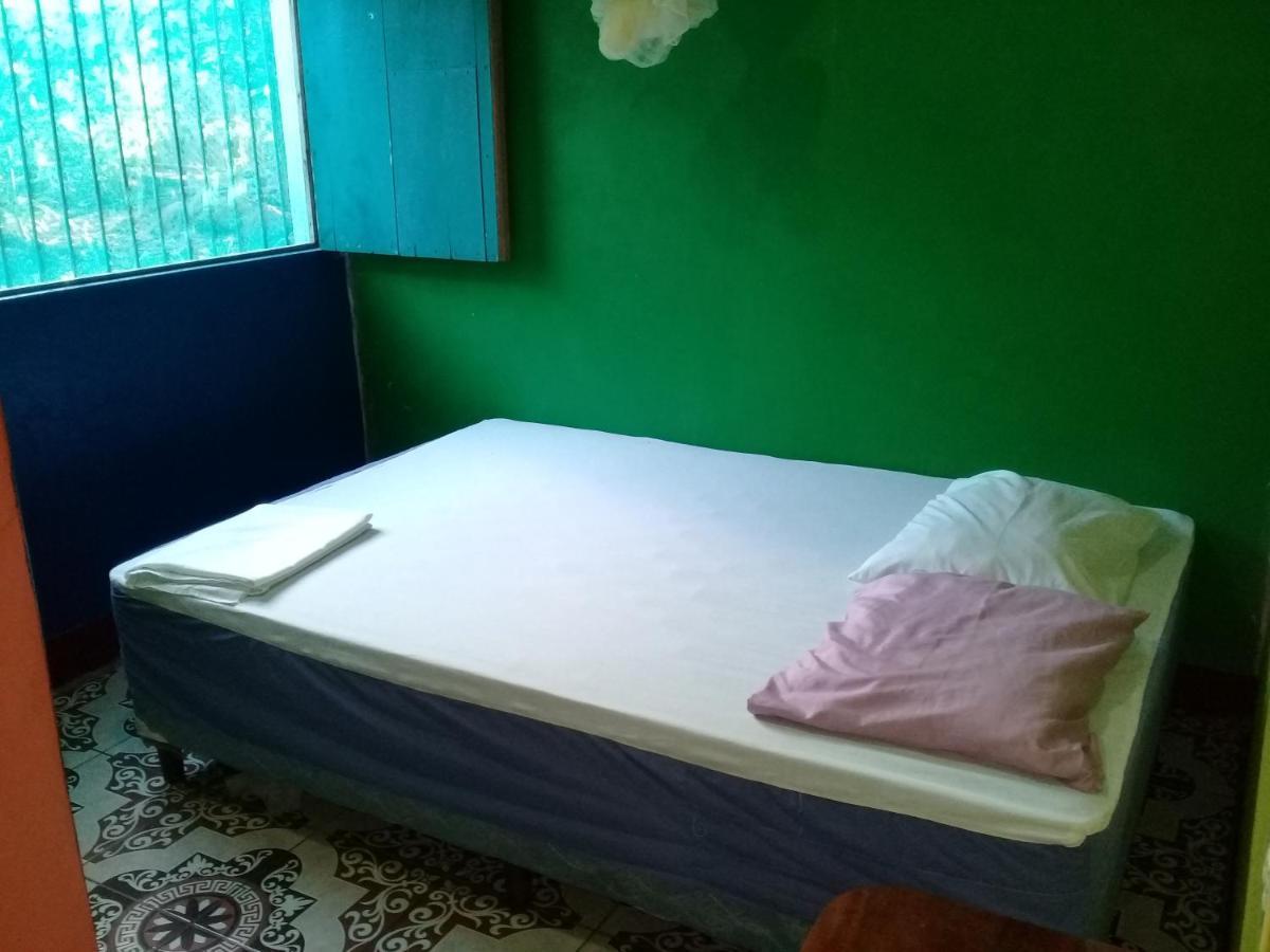 Hostal Maria ริวาส ภายนอก รูปภาพ